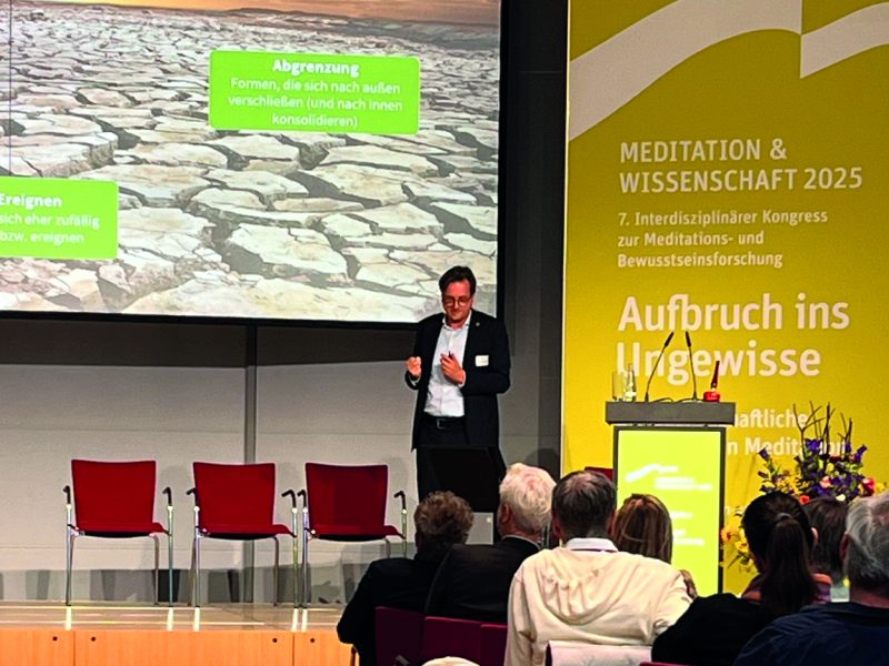 Stephan Grünewald, rheingold Institut Köln beim Abschluss-Impuls: Jeder für sich - oder gemeinsam? Wie die Menschen Verbundenheit erleben