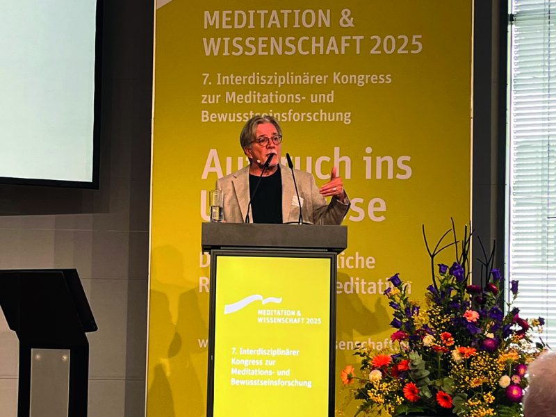 Prof. Dr. med. Franz X. Vollenweider, Uni Zürich sprach zum Thema Neurowissenschaften, Zen-Meditation und Psychedelika