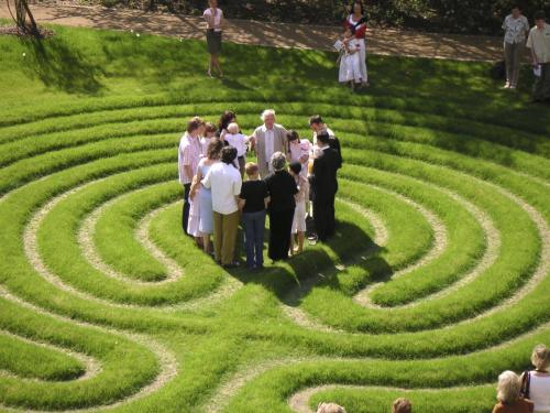 Labyrinth und Garten der Stille